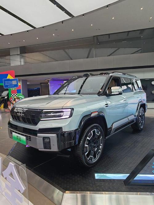 惠州147比亚迪方程豹硬派越野的爆款，英菲尼迪35周年与你共成长